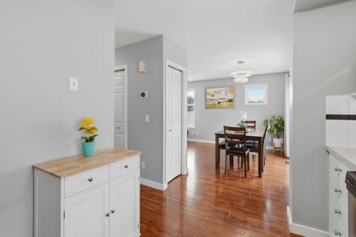 126 Harvest Gold Place Ne, Calgary, AB 
