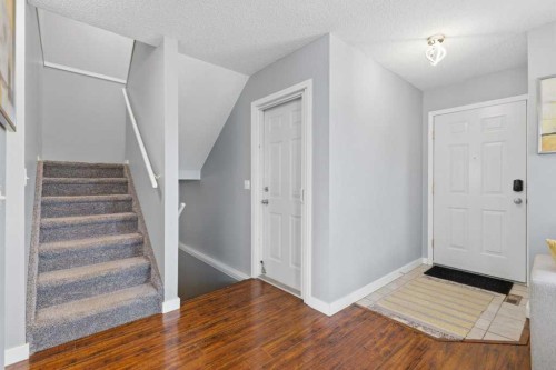 126 Harvest Gold Place Ne, Calgary, AB 