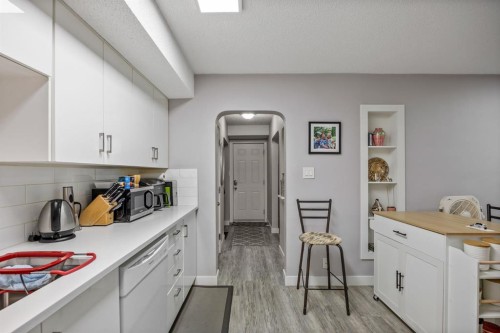 1826 34 Avenue Sw, Calgary, AB 