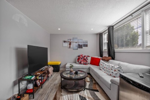 1826 34 Avenue Sw, Calgary, AB 
