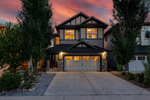 78 Hillcrest Street SW Airdrie, AB T4B 0Y7
