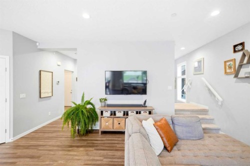 43 Howse Manor Ne, Calgary, AB 