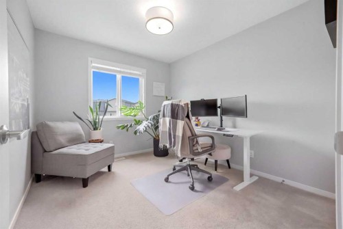 43 Howse Manor Ne, Calgary, AB 