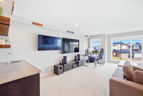 43 Howse Manor Ne, Calgary, AB 