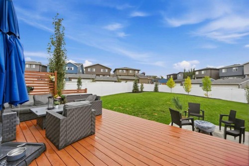 43 Howse Manor Ne, Calgary, AB 