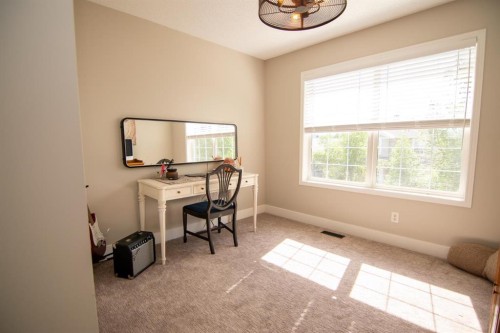 129 Prestwick Estate Way Se, Calgary, AB 