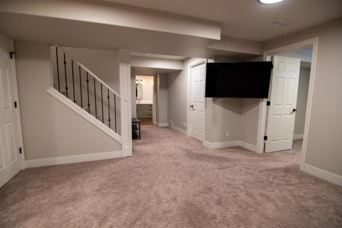 129 Prestwick Estate Way Se, Calgary, AB 