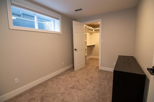 129 Prestwick Estate Way Se, Calgary, AB 