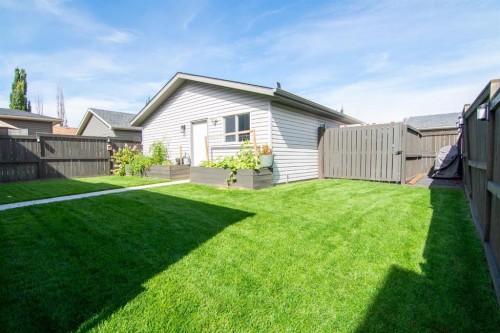 129 Prestwick Estate Way Se, Calgary, AB 