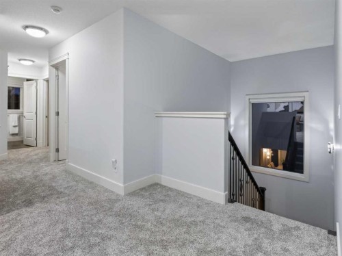8729 14 Avenue Sw, Calgary, AB 