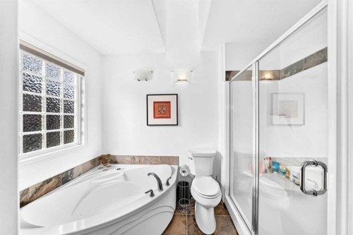 343 Berkshire Place Nw, Calgary, AB 