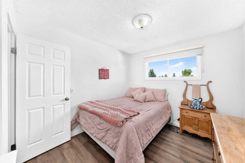343 Berkshire Place Nw, Calgary, AB 