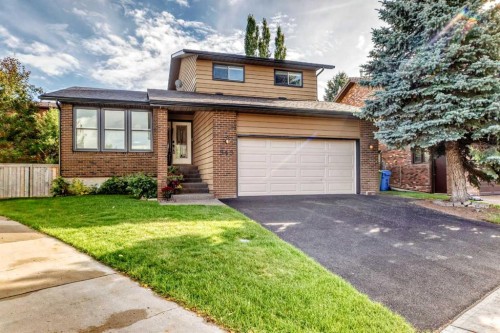 343 Berkshire Place Nw, Calgary, AB 