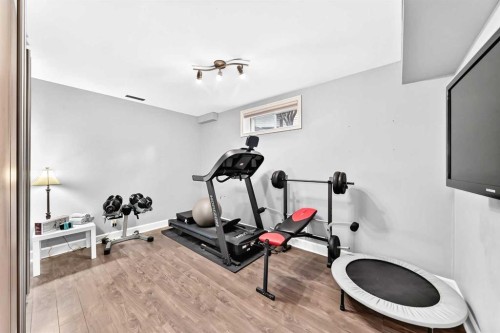 343 Berkshire Place Nw, Calgary, AB 