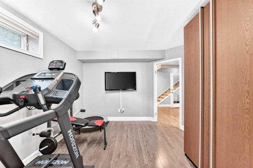 343 Berkshire Place Nw, Calgary, AB 