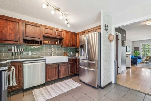 542 27 Avenue Nw, Calgary, AB 
