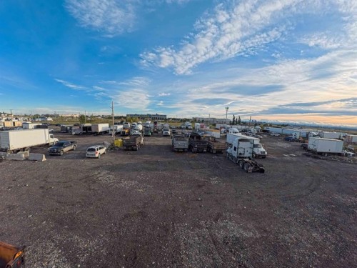 6915 40 Street Ne, Calgary, AB 