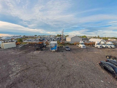6915 40 Street Ne, Calgary, AB 