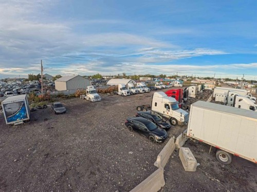 6915 40 Street Ne, Calgary, AB 