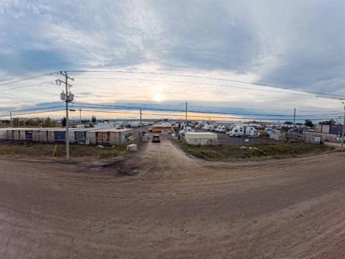 6915 40 Street Ne, Calgary, AB 