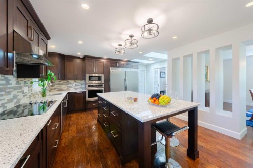 164 Cherovan Drive Sw, Calgary, AB 