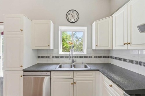 271 Erin Meadow Close Se, Calgary, AB 