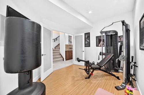 4817 20 Avenue Nw, Calgary, AB 
