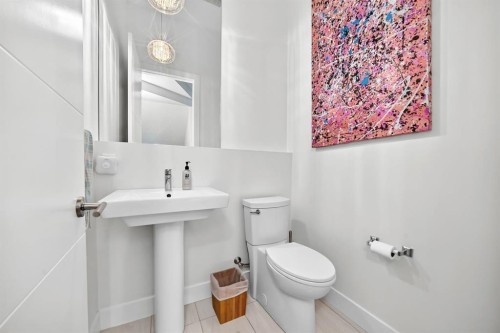 4817 20 Avenue Nw, Calgary, AB 