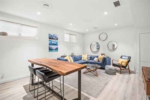 14 Wexford Way Sw, Calgary, AB 