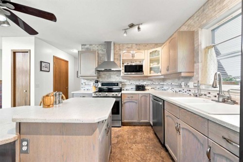 760 Riverbend Drive Se, Calgary, AB 