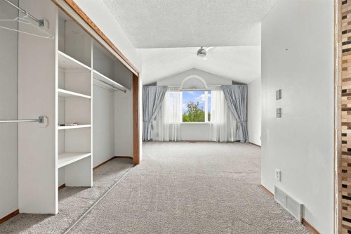 760 Riverbend Drive Se, Calgary, AB 