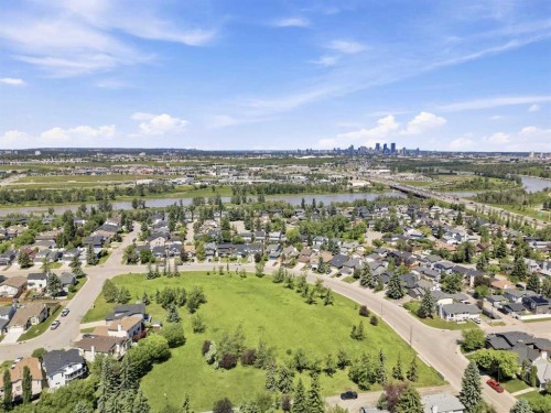 760 Riverbend Drive Se, Calgary, AB 
