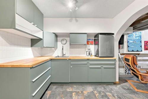 760 Riverbend Drive Se, Calgary, AB 