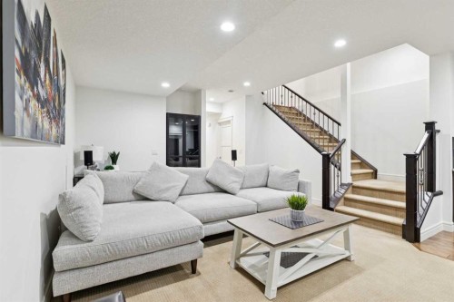 2819 26 Street Sw, Calgary, AB 