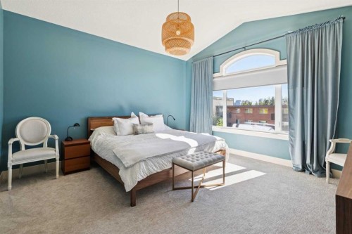 1128 17 Avenue Nw, Calgary, AB 