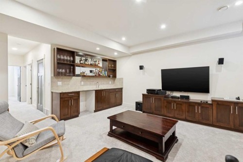 1128 17 Avenue Nw, Calgary, AB 