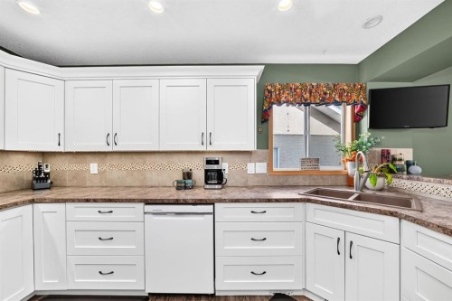 24 Bow Ridge Road, Cochrane, AB 