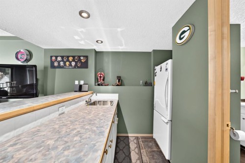 24 Bow Ridge Road, Cochrane, AB 
