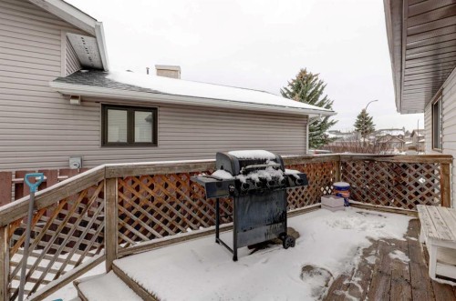 16 Martingrove Mews Ne, Calgary, AB 