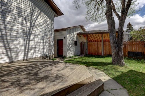 16 Martingrove Mews Ne, Calgary, AB 