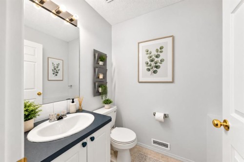 179 Saddlemead Green Ne, Calgary, AB 