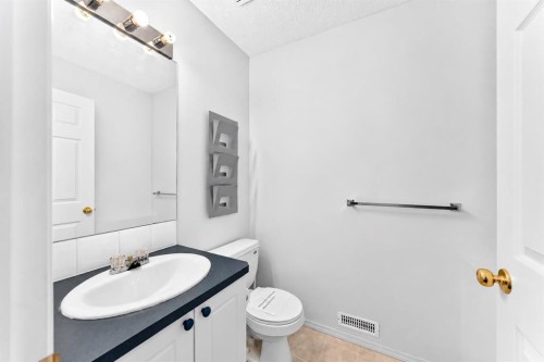 179 Saddlemead Green Ne, Calgary, AB 