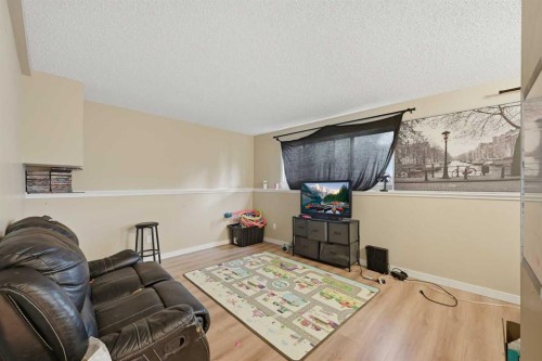 419 Huntsville Crescent Nw, Calgary, AB 