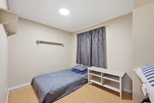 419 Huntsville Crescent Nw, Calgary, AB 
