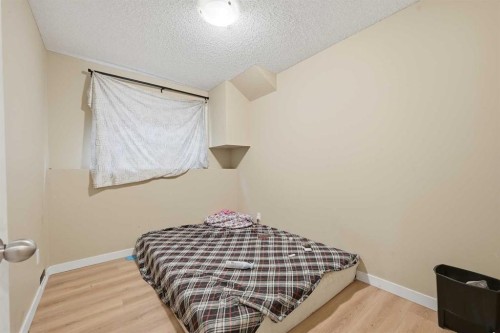 419 Huntsville Crescent Nw, Calgary, AB 