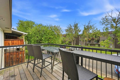 419 Huntsville Crescent Nw, Calgary, AB 