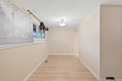 419 Huntsville Crescent Nw, Calgary, AB 