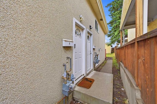 419 Huntsville Crescent Nw, Calgary, AB 