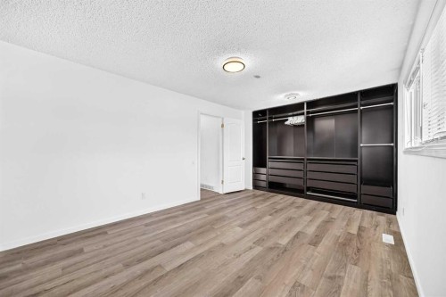 4351 58 Street Ne, Calgary, AB 