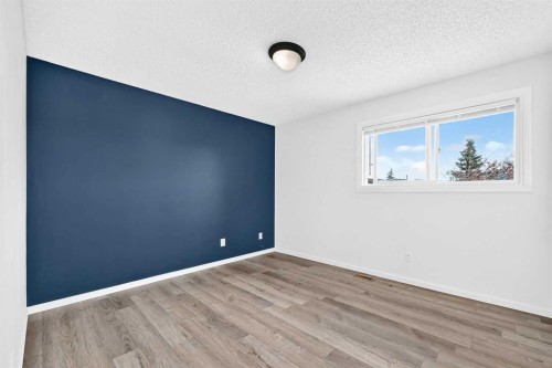 4351 58 Street Ne, Calgary, AB 